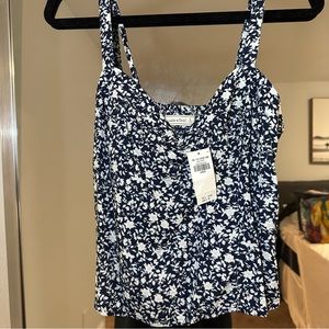 BRAND NEW Abercrombie top